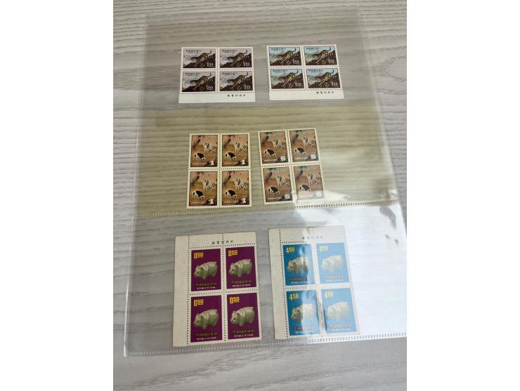 large quantity. Please view.